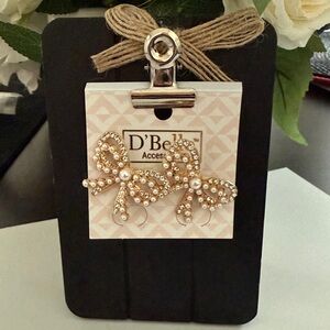 D'Belle Gold Pearl Bow Pierced Earrings